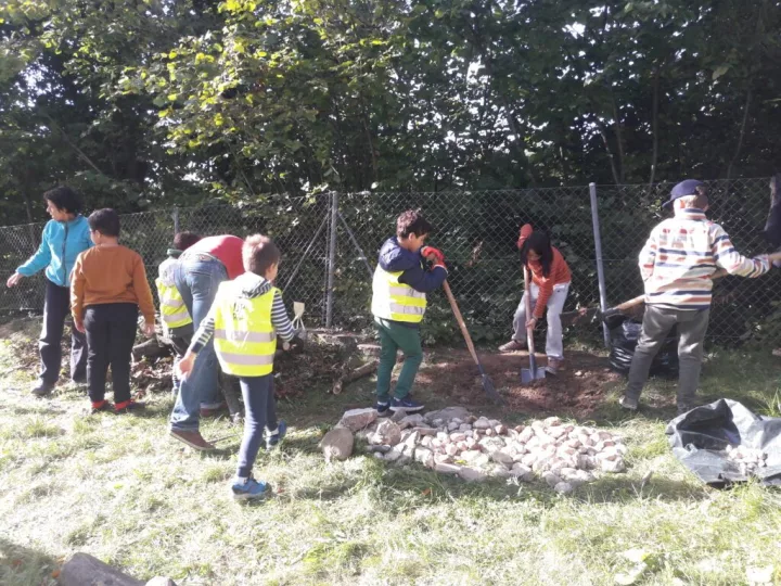 Chantiers divers pour l’installation d’abris pour les animaux